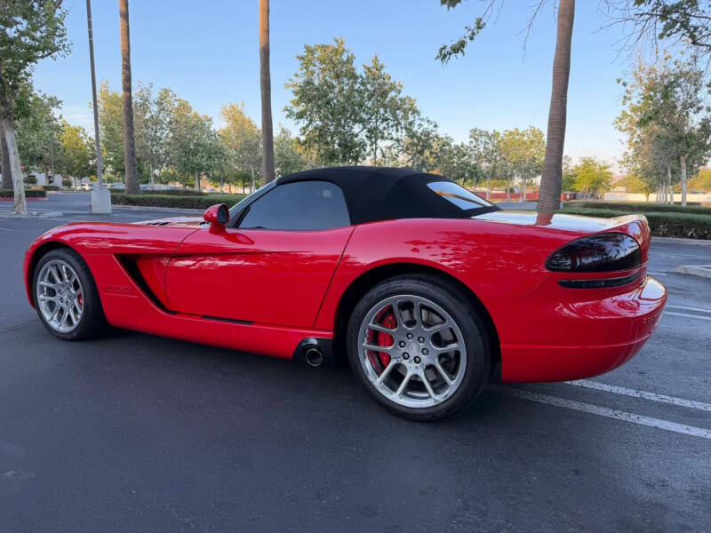 2003 Dodge Viper SRT-10