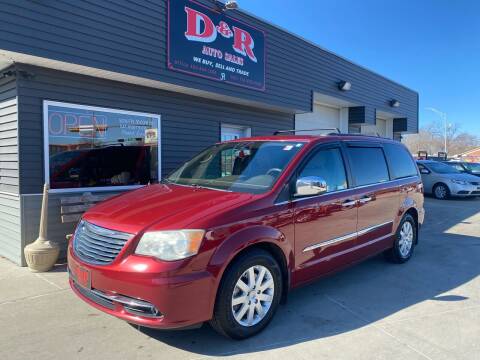 2012 Chrysler Town and Country for sale at D & R Auto Sales in South Sioux City NE
