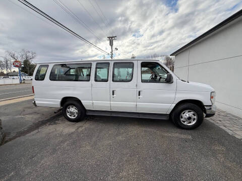 2014 Ford E-Series E-350 SD XLT