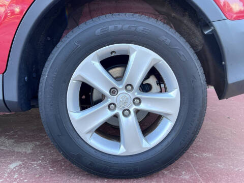2013 Toyota RAV4 XLE