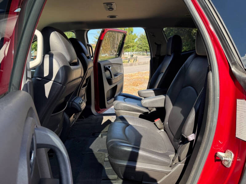 2012 Chevrolet Traverse LT