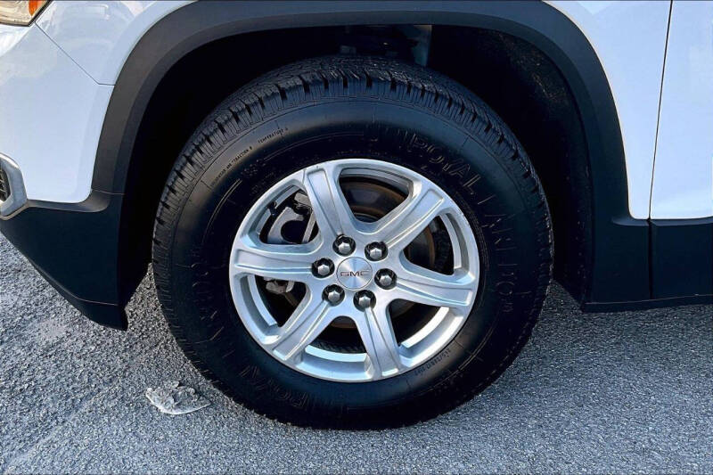 2017 GMC Acadia SLE-1