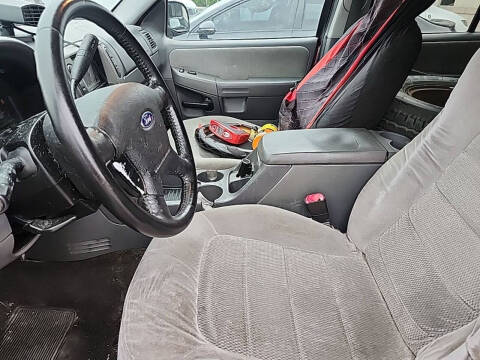 2005 Ford Explorer XLT