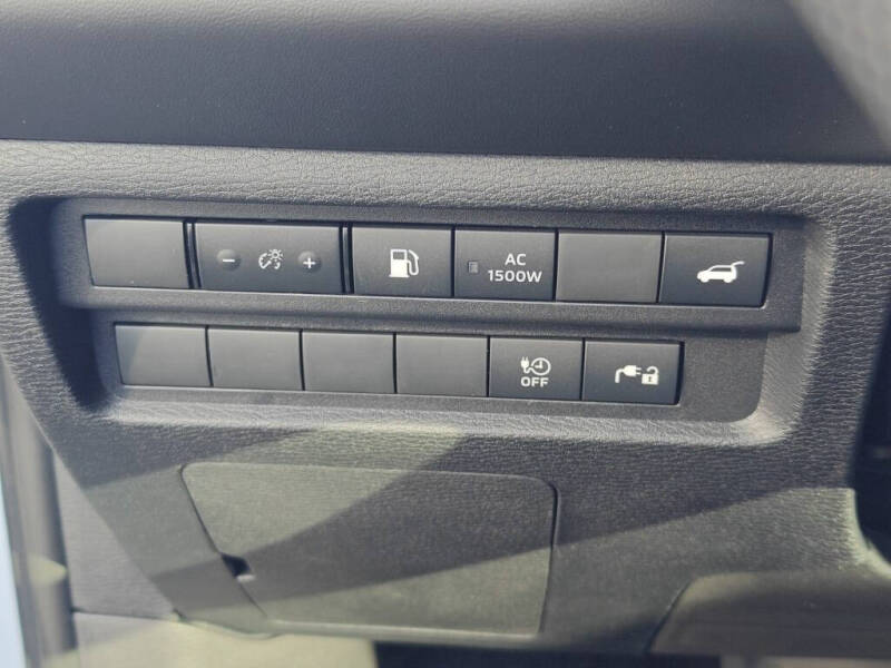 2025 Mitsubishi Outlander PHEV SEL Black Edition