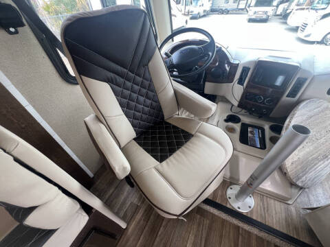 2017 Thor Motor Coach ACE BUNK HOUSE