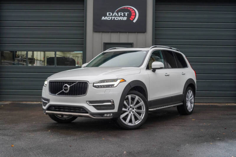 2016 Volvo XC90 T6 Momentum