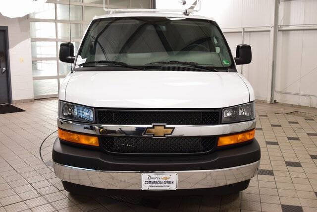 2025 Chevrolet Express 2500