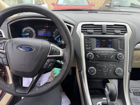 2013 Ford Fusion SE