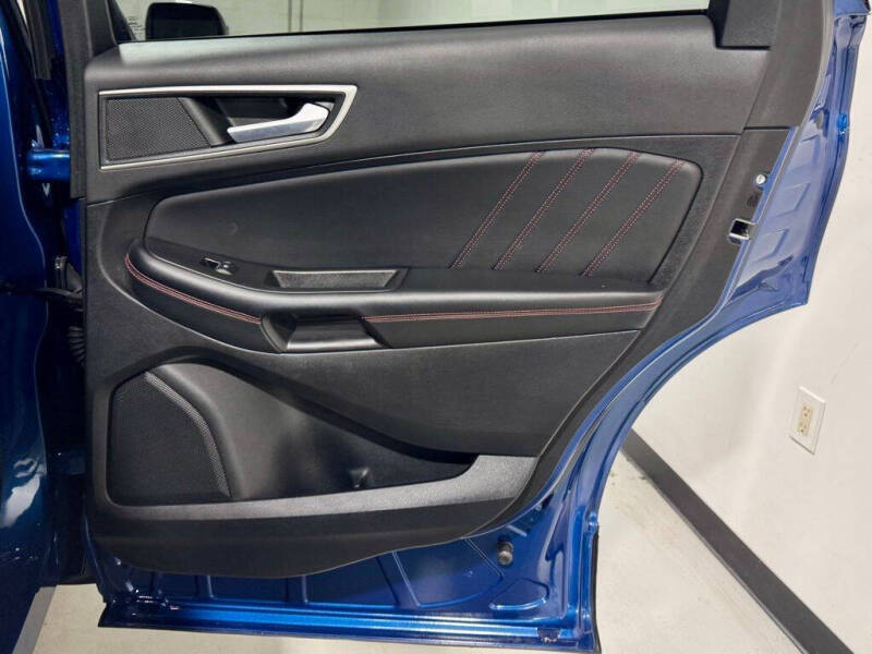 2022 Ford Edge ST-Line