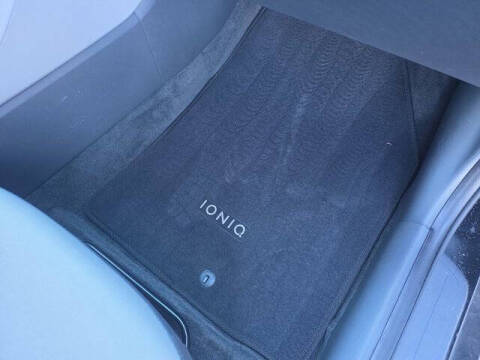 2019 Hyundai Ioniq Hybrid Blue