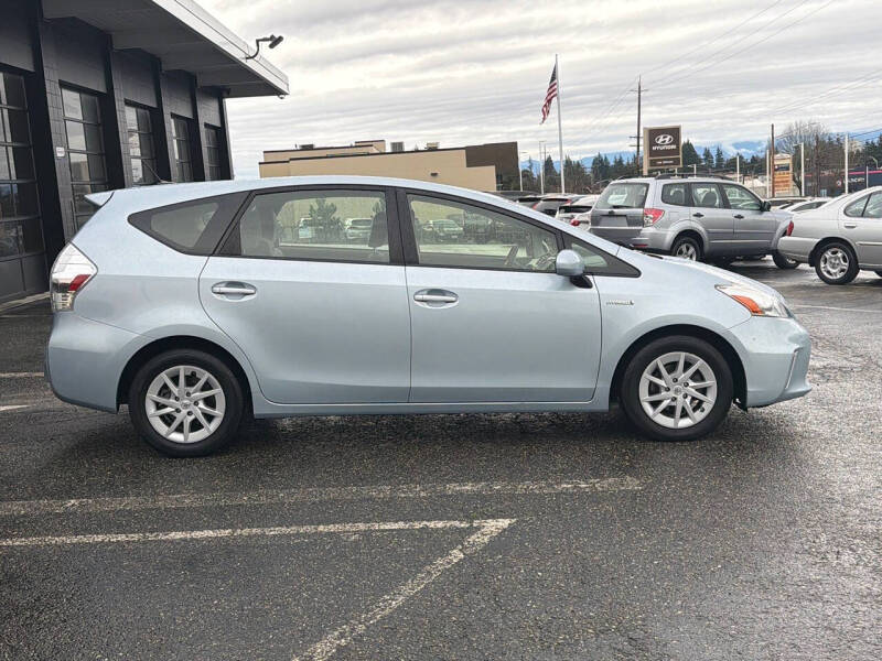 2012 Toyota Prius v Three