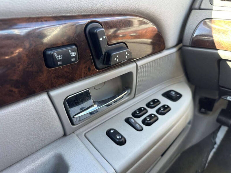 2005 Mercury Grand Marquis LS Premium