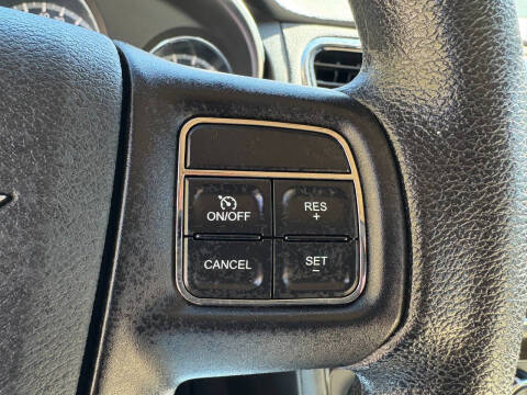 2013 Chrysler 200 LX