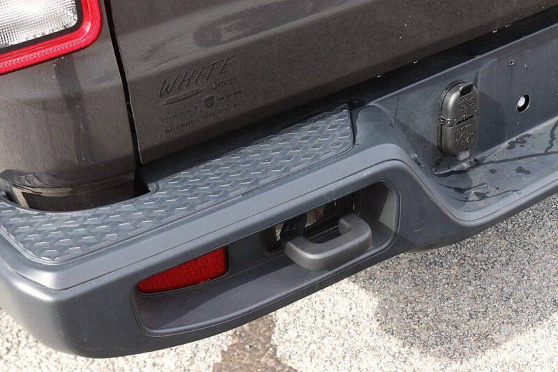 2024 Jeep Gladiator NightHawk