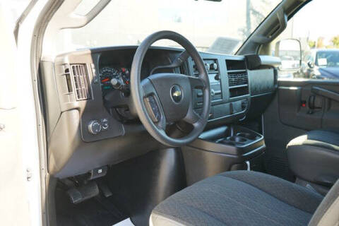 2024 Chevrolet Express 2500