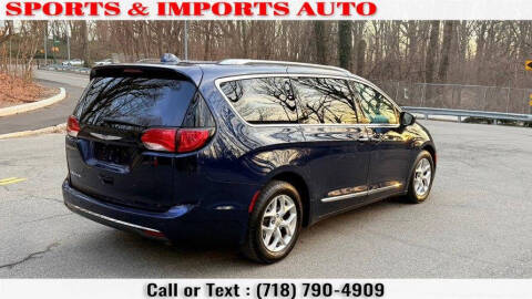 2017 Chrysler Pacifica Touring-L Plus