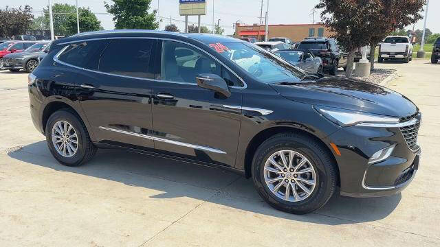 Used 2024 Buick Enclave Premium with VIN 5GAEVBKW1RJ125215 for sale in Waterloo, IA