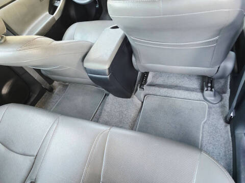 2014 Toyota Prius Plug-in Hybrid