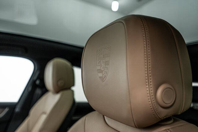 2025 Porsche Cayenne Coupe