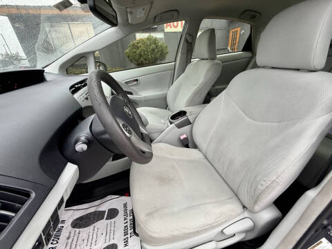 2013 Toyota Prius Three