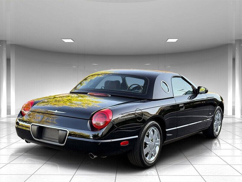 2003 Ford Thunderbird 5