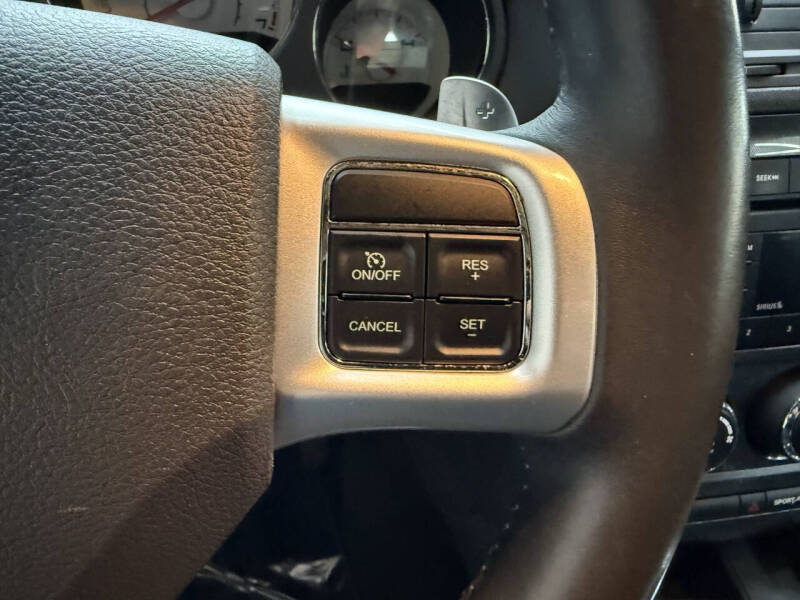 2013 Dodge Challenger SXT