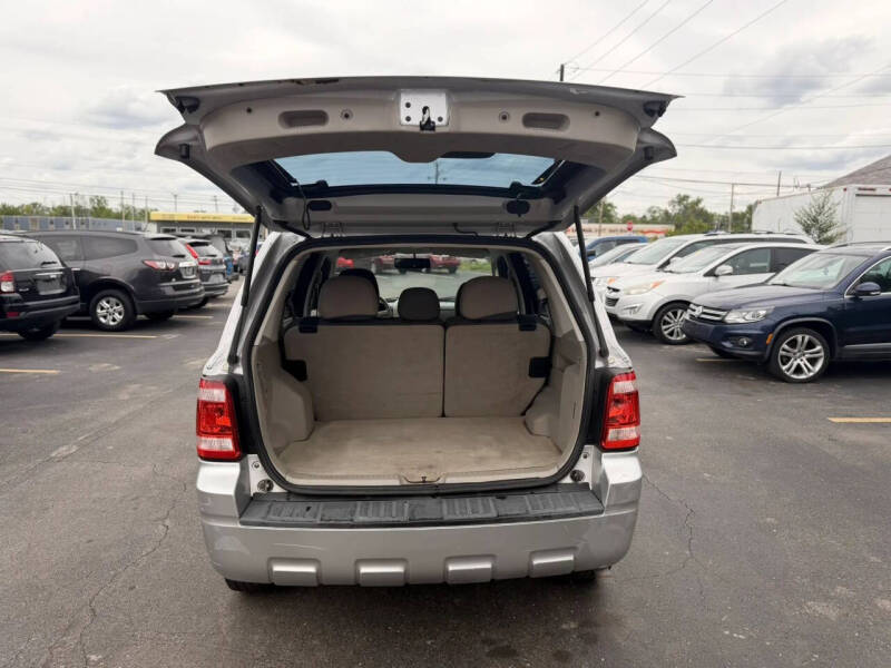 2010 Ford Escape XLS