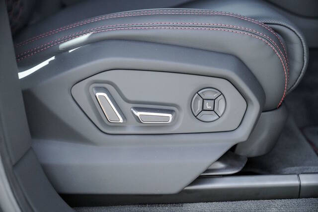 2024 Lamborghini Urus S