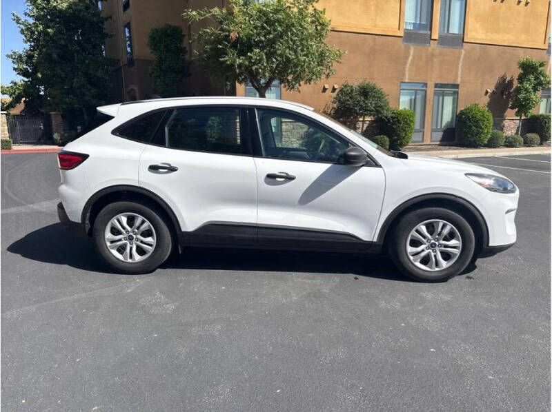 2022 Ford Escape S