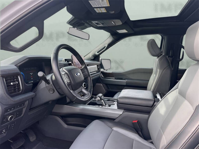 2022 Ford F-150 Lightning Lariat