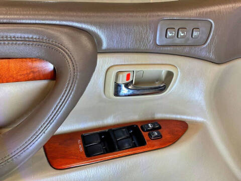 2000 Lexus LX 470