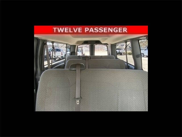 2022 Chevrolet Express LS 3500