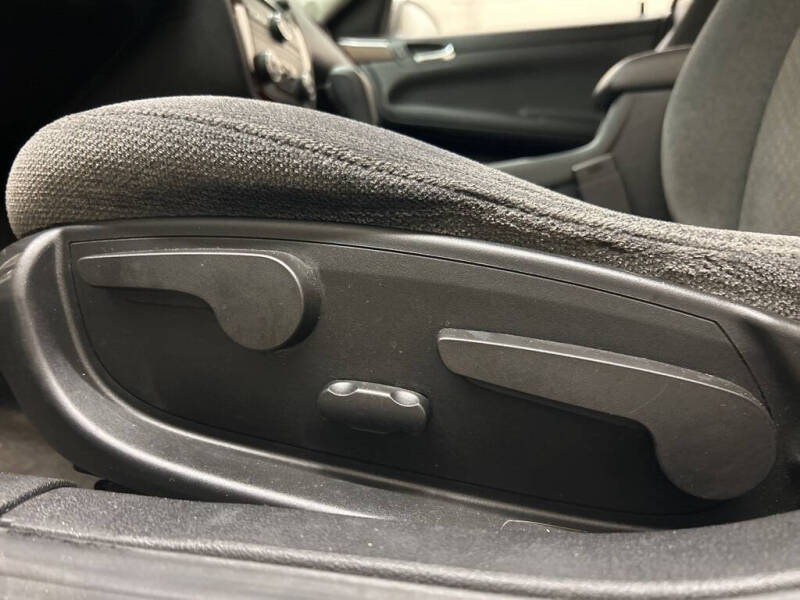 2011 Chevrolet Impala LT