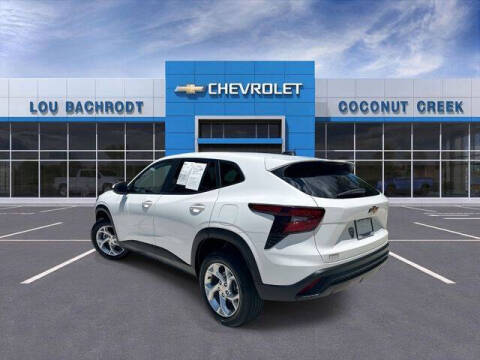 2025 Chevrolet Trax LS
