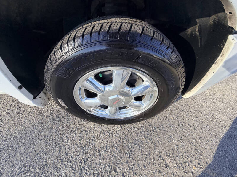2005 GMC Envoy XUV SLE