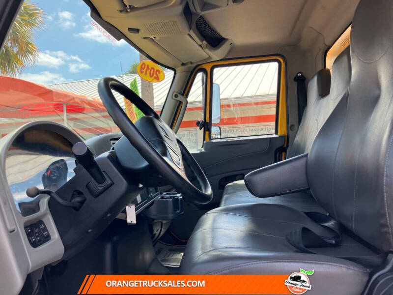 2019 International DuraStar 4300