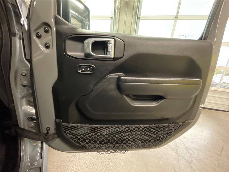 2021 Jeep Gladiator Willys