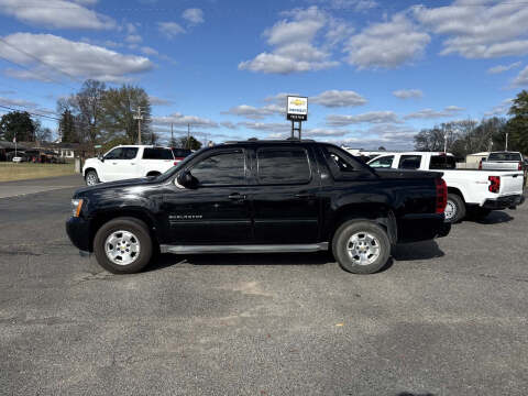 2013 Chevrolet Avalanche LS Black Diamond