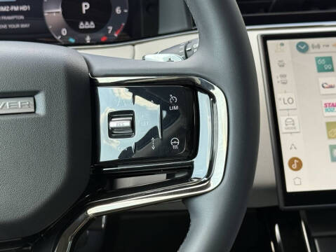 2025 Land Rover Range Rover Evoque P250 Dynamic SE