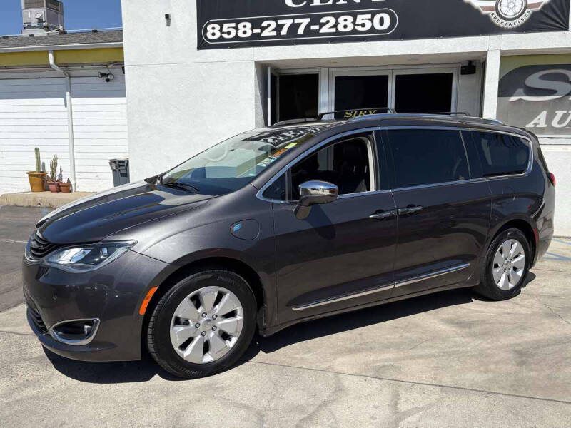 2018 Chrysler Pacifica Hybrid Limited
