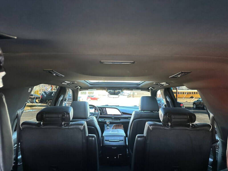 2022 Cadillac Escalade ESV Premium Luxury