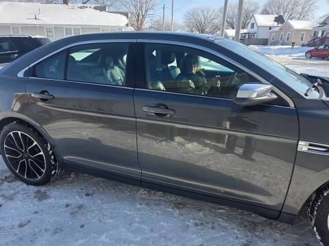 2017 Ford Taurus Limited