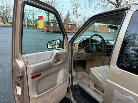 2003 Chevrolet Astro LT