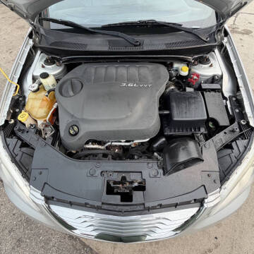 2012 Chrysler 200 Limited
