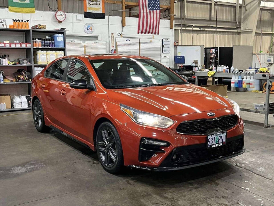 2021 Kia Forte GT-Line's photo