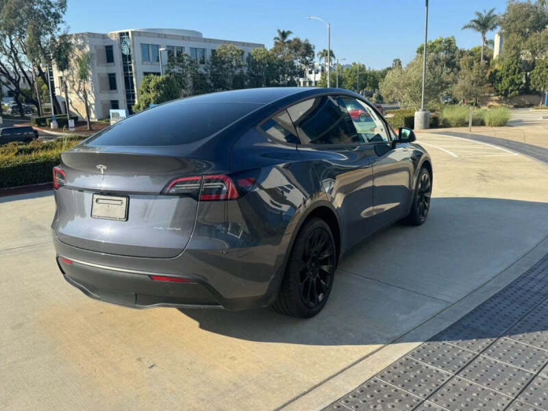 2024 Tesla Model Y Long Range