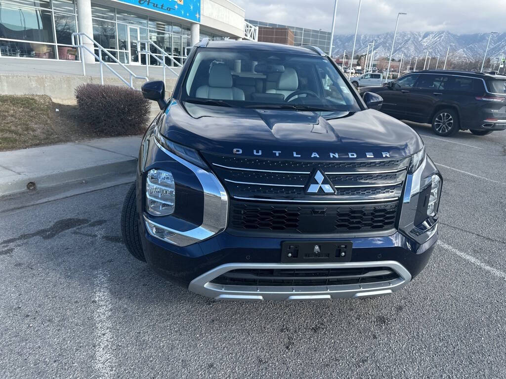 2024 Mitsubishi Outlander for sale at Axio Auto Boise in Boise, ID