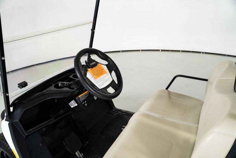 2019 Yamaha 6-Passenger Golf Cart