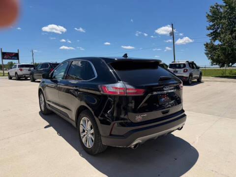 2019 Ford Edge Titanium