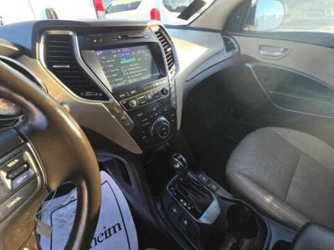 2017 Hyundai Santa Fe Limited Ultimate